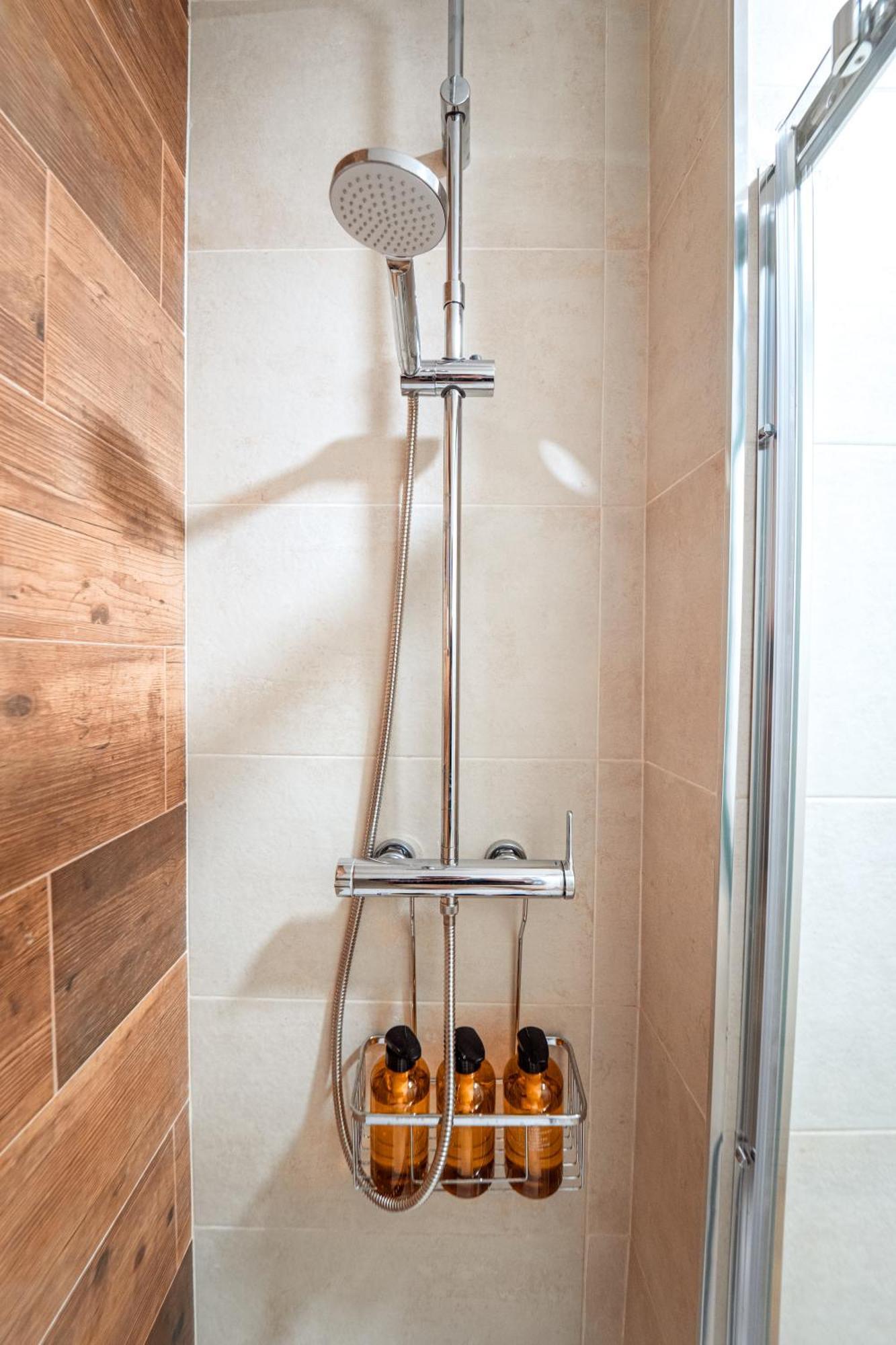 Nuevo Apartamento Cerca Del Ifema By Bebalmy Madrid Esterno foto